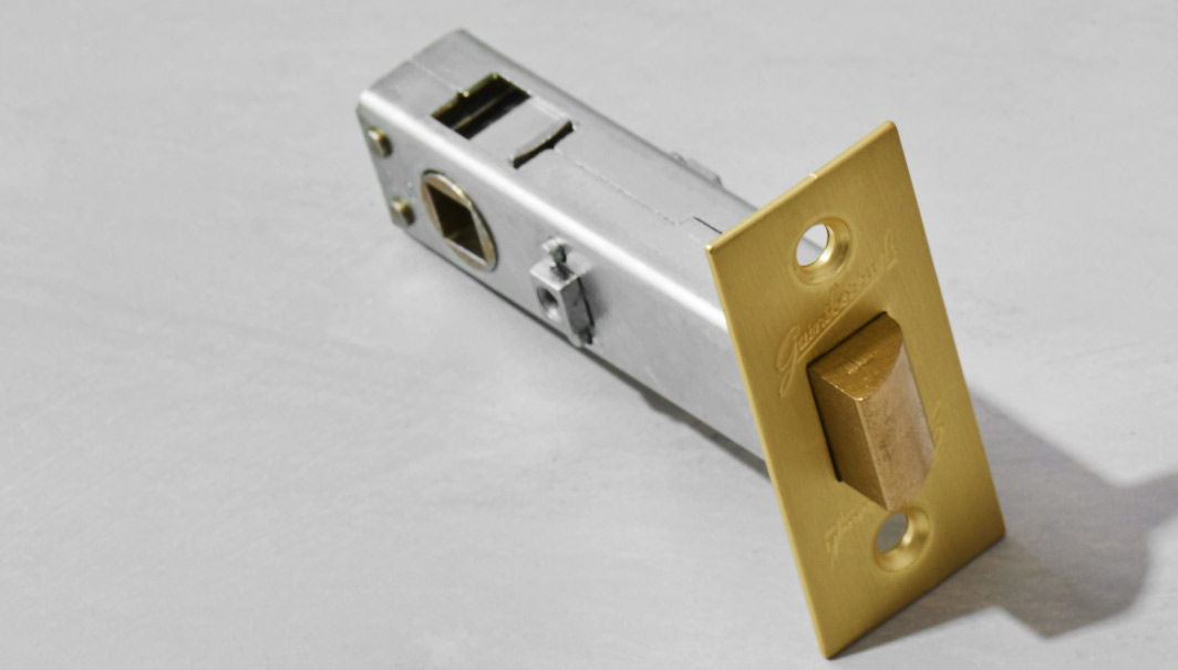 Gainsborough Hardware Latches Desktop