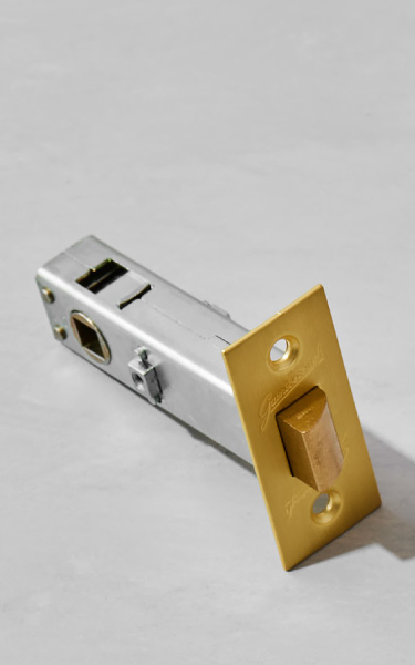 Gainsborough Hardware Latches Mobile